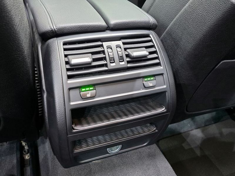 2016 BMW 5 Series 520d Luxury Plus photo 18