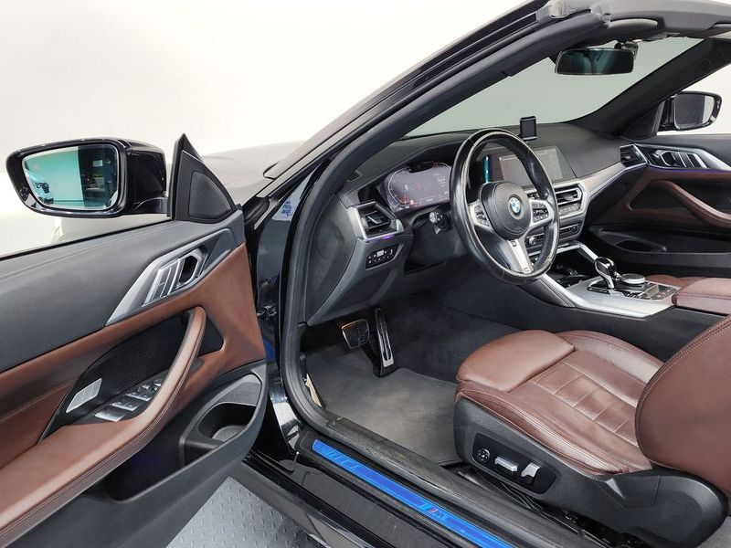 2022 BMW 4 Series 420i M Sport Convertible photo 10