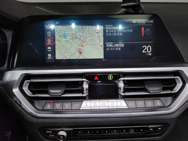 2022 BMW 4 Series 420i M Sport Convertible photo 15