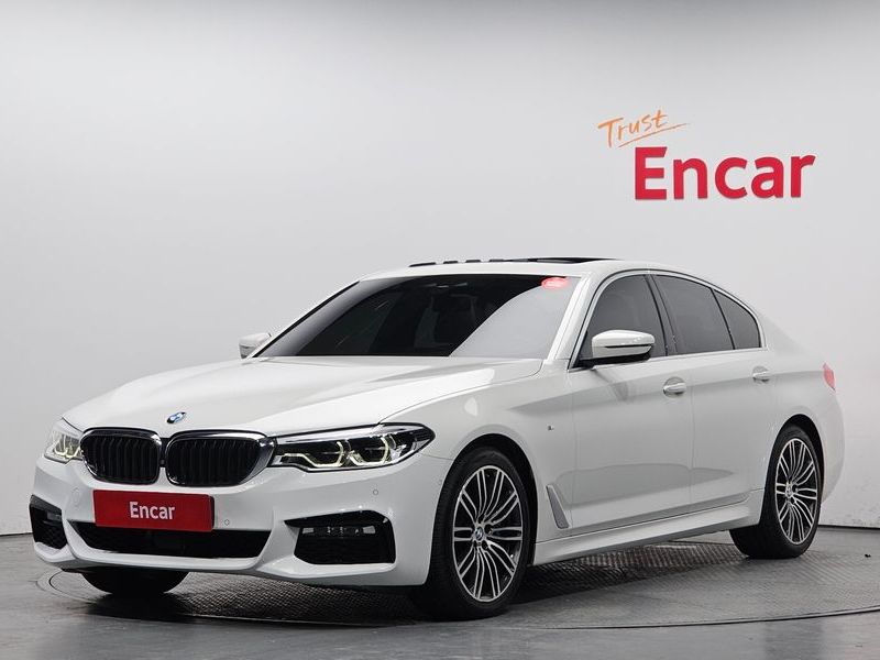 2018 BMW 5 Series 530i M Sport Package Plus photo 1