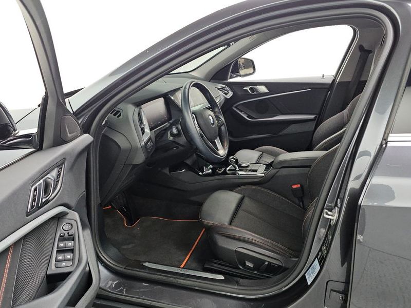 2020 BMW 1 Series 118d Sport photo 10
