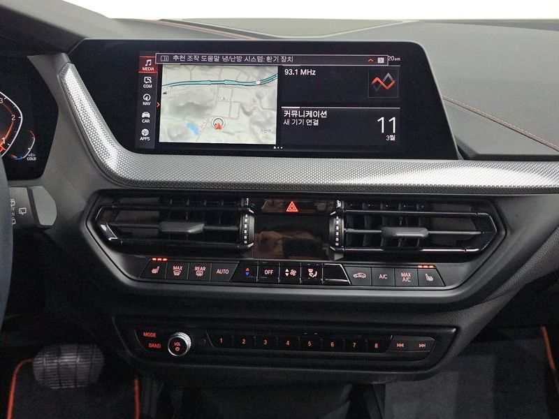 2020 BMW 1 Series 118d Sport photo 12