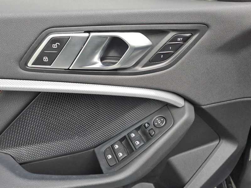 2020 BMW 1 Series 118d Sport photo 16