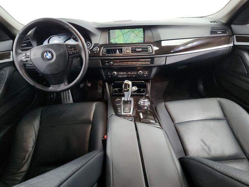 2013 BMW 5 Series 528i photo 7