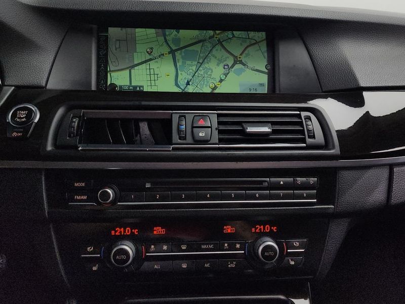 2013 BMW 5 Series 528i photo 14