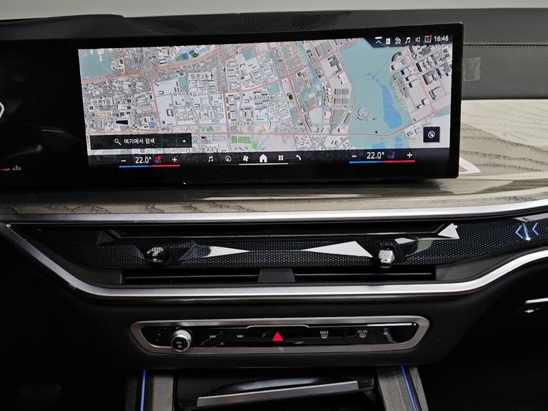 2024 BMW X7 xDrive 40d Design Pure Excellence 7-Seater photo 14