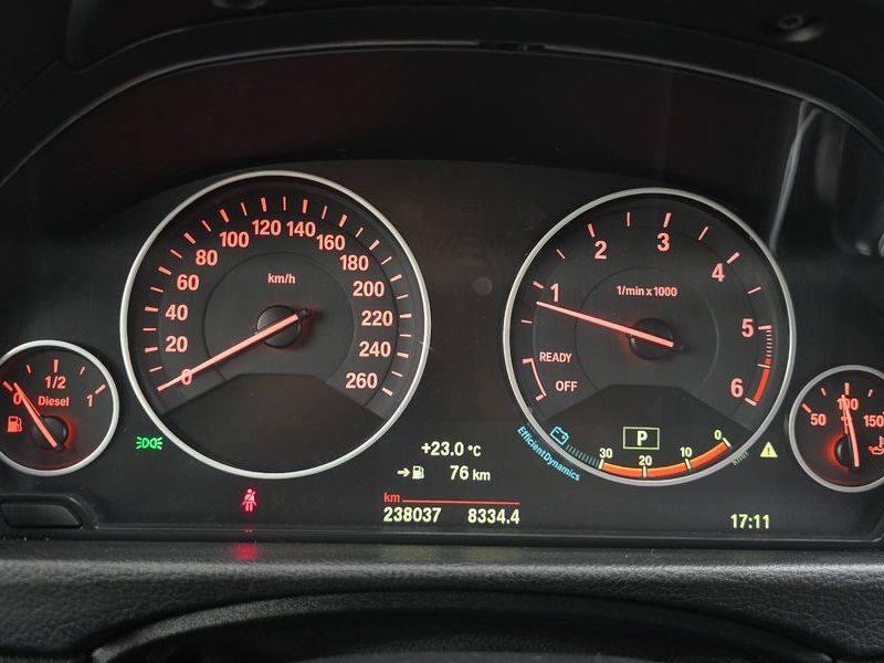 2014 BMW 3 Series GT 320d photo 8