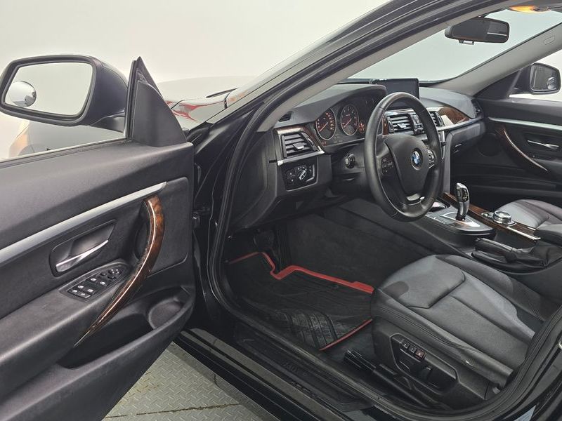 2014 BMW 3 Series GT 320d photo 10