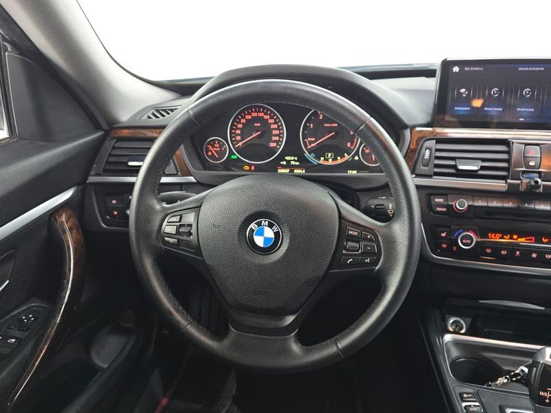 2014 BMW 3 Series GT 320d photo 13