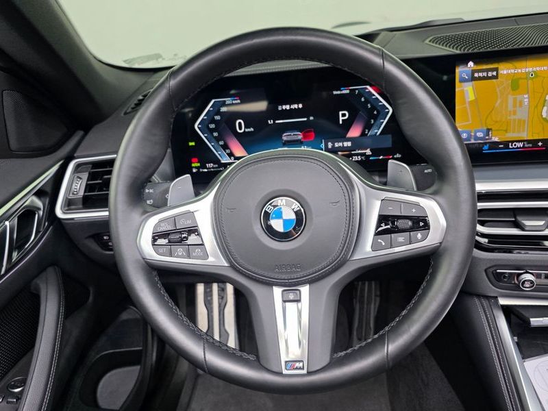 2024 BMW 4 Series 420i M Sport Convertible photo 13