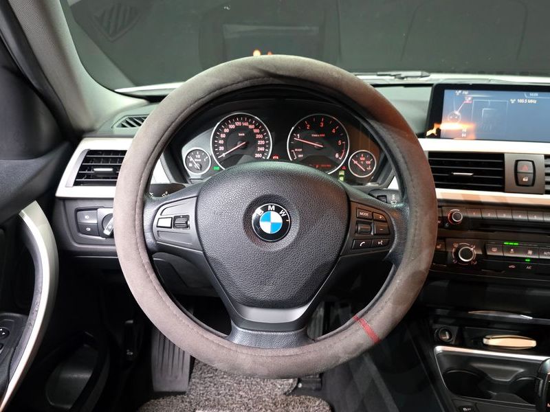 2015 BMW 3 Series 320d ED Edition photo 13