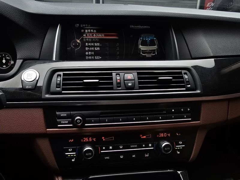 2016 BMW 5 Series 528i M Aero Dynamic photo 14