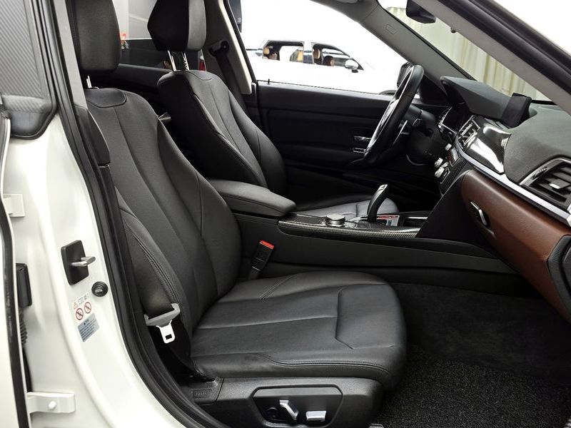 2020 BMW 3 Series GT 320d photo 11