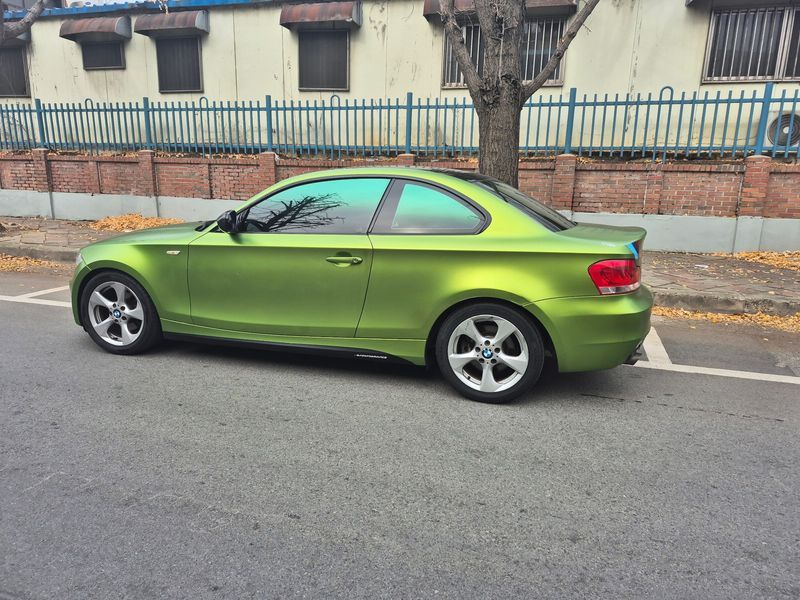 2012 BMW 1 Series 120d Coupe Sport photo 12
