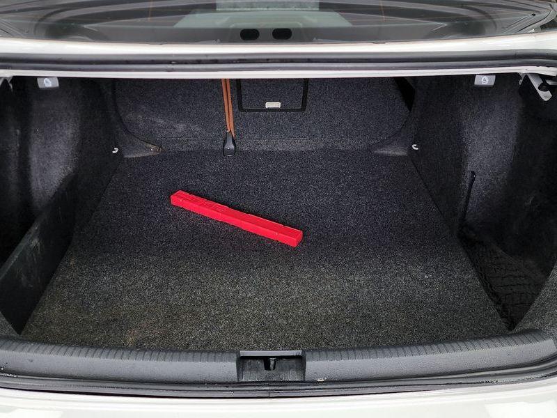 2014 Volkswagen Jetta 1.6 TDI Blue Motion 6th photo 20