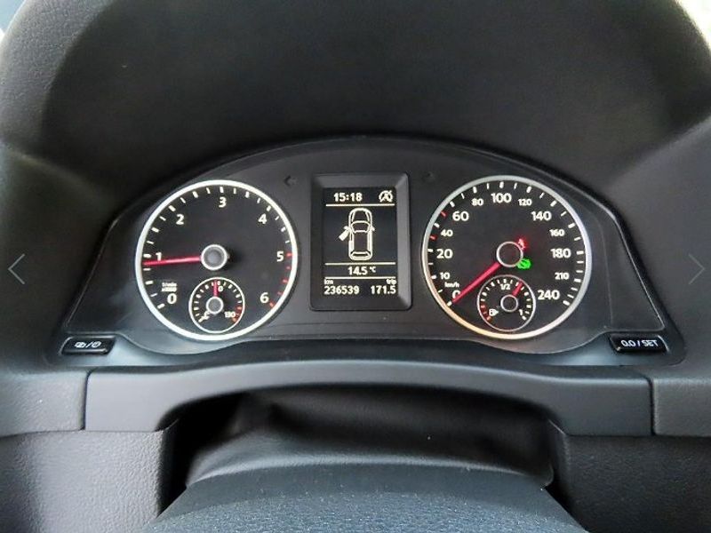 2016 Volkswagen Tiguan 2.0 TDI Premium 5N photo 9