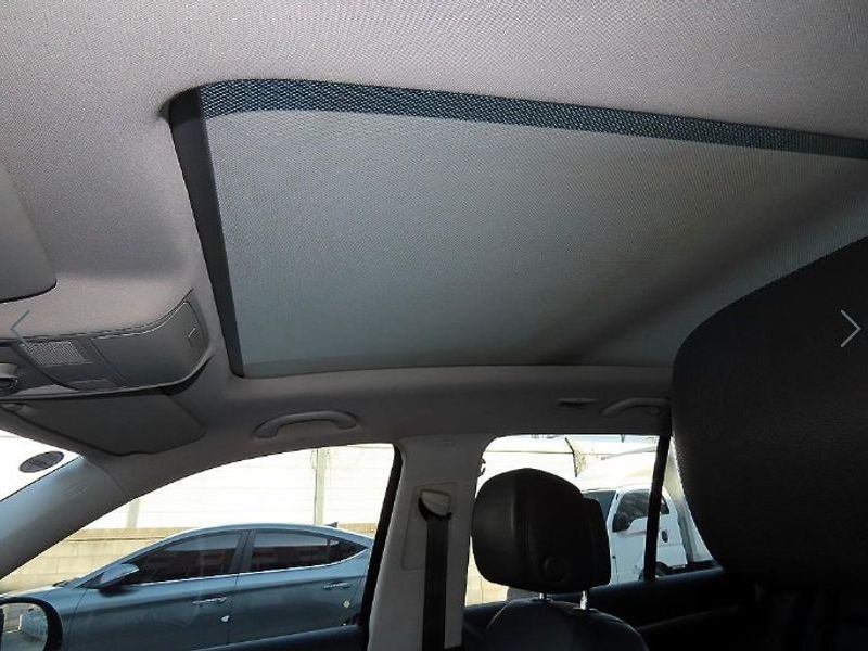 2016 Volkswagen Tiguan 2.0 TDI Premium 5N photo 17