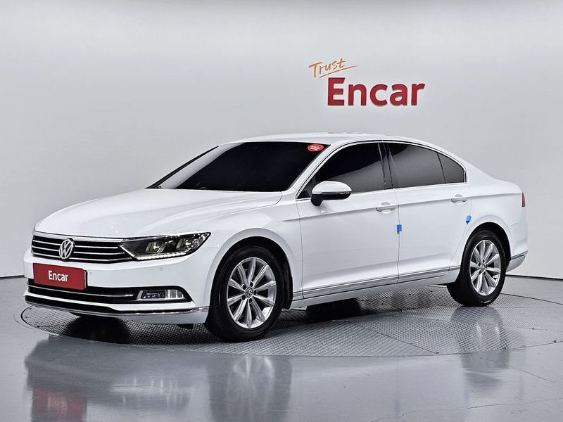 2018 Volkswagen Passat 2.0 TDI photo 1