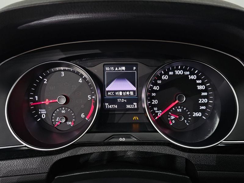 2018 Volkswagen Passat 2.0 TDI photo 8