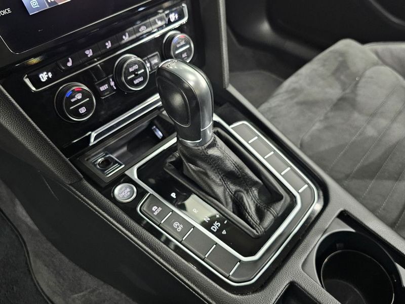2018 Volkswagen Passat 2.0 TDI photo 9