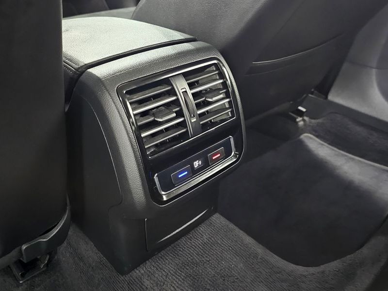 2018 Volkswagen Passat 2.0 TDI photo 17
