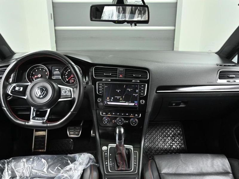 2014 Volkswagen Golf 2.0 GTI photo 7