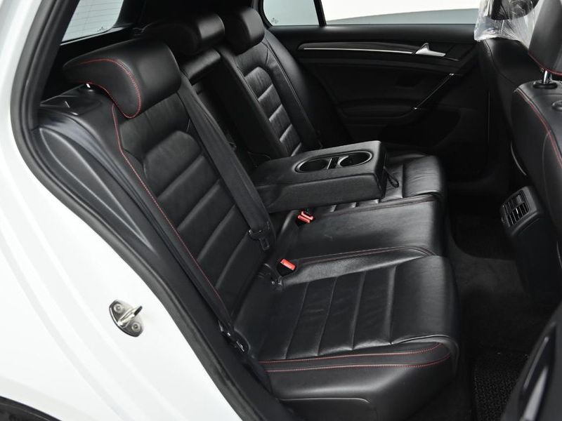 2014 Volkswagen Golf 2.0 GTI photo 12