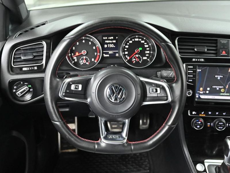 2014 Volkswagen Golf 2.0 GTI photo 13