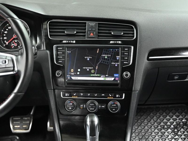 2014 Volkswagen Golf 2.0 GTI photo 14