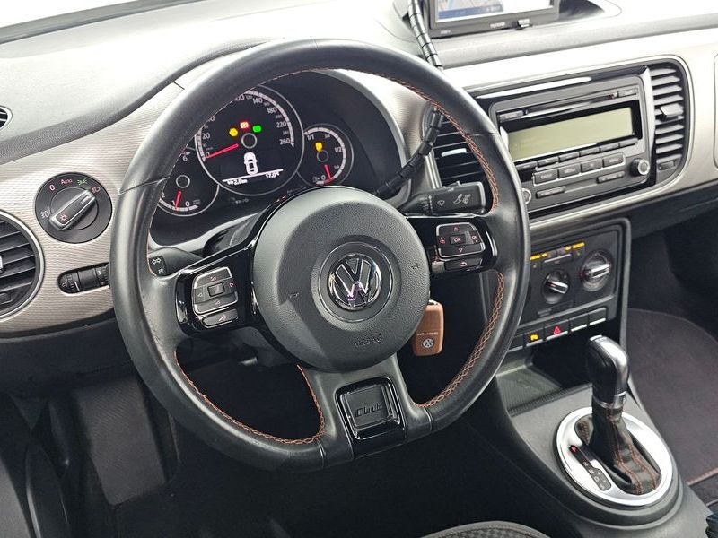 2015 Volkswagen Beetle 2.0 TDI Club Limited Edition photo 13