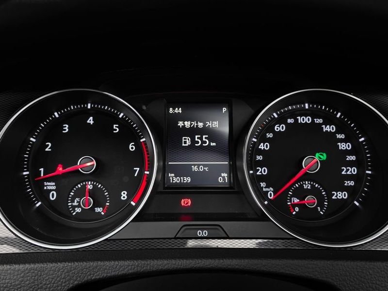 2016 Volkswagen Golf 2.0 GTI photo 8