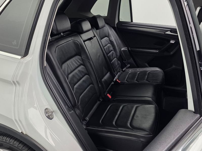 2020 Volkswagen Tiguan 2.0 TDI Premium photo 27