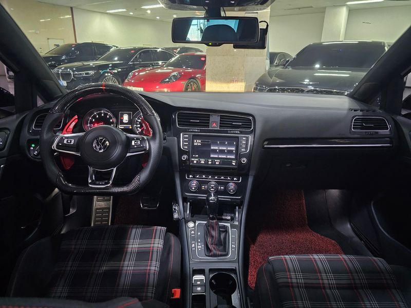 2016 Volkswagen Golf 2.0 GTI Extreme Edition photo 7
