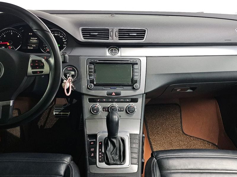 2015 Volkswagen New CC 2.0 TDI BlueMotion photo 7