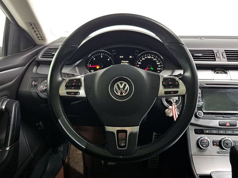 2015 Volkswagen New CC 2.0 TDI BlueMotion photo 12