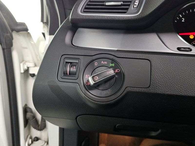 2015 Volkswagen New CC 2.0 TDI BlueMotion photo 16
