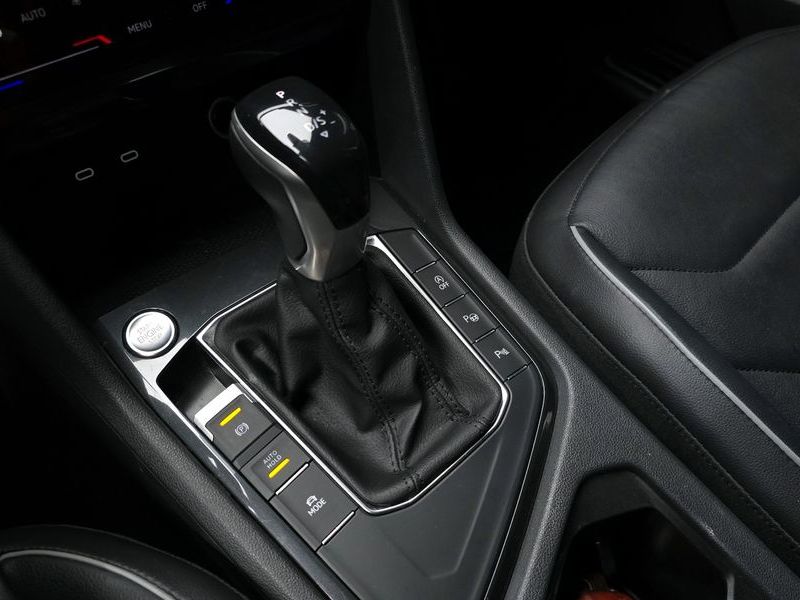 2022 Volkswagen Tiguan 2.0 TDI Premium photo 9