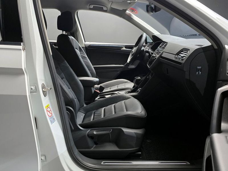 2022 Volkswagen Tiguan 2.0 TDI Premium photo 10