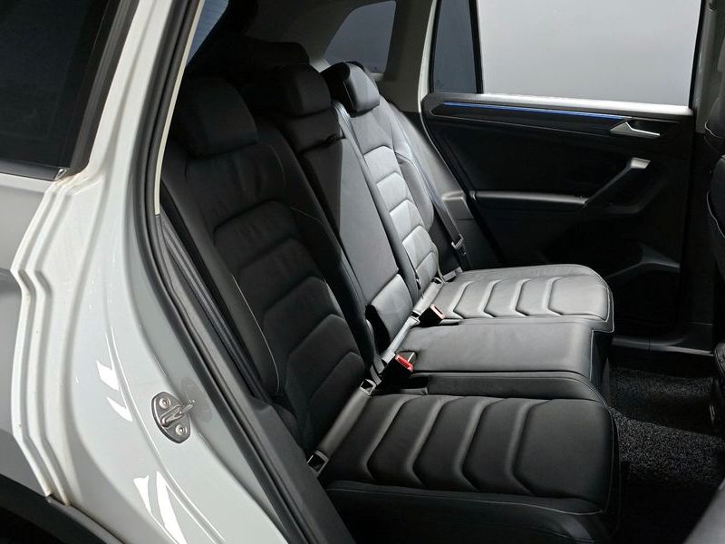 2022 Volkswagen Tiguan 2.0 TDI Premium photo 12