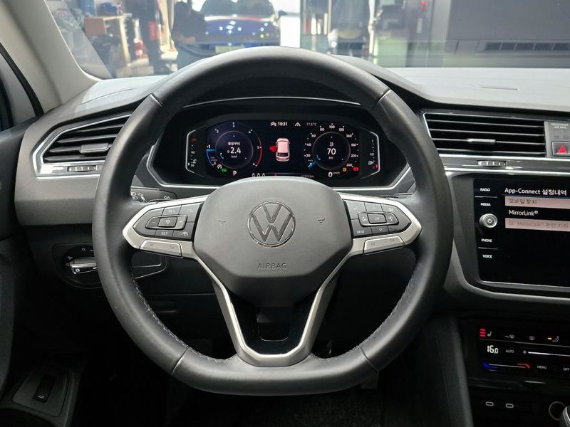 2022 Volkswagen Tiguan 2.0 TDI Premium photo 14