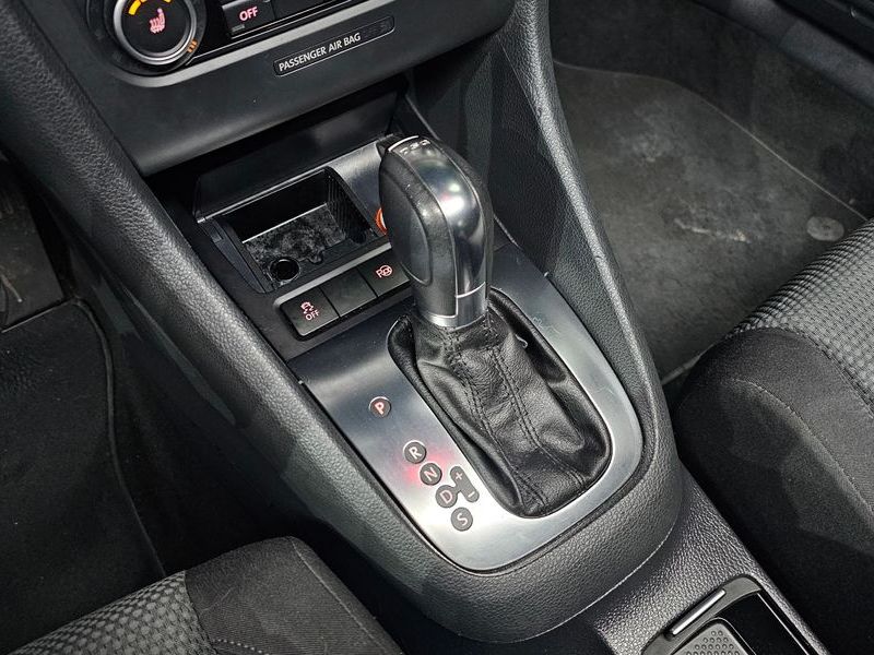 2012 Volkswagen Golf 2.0 TDI photo 9