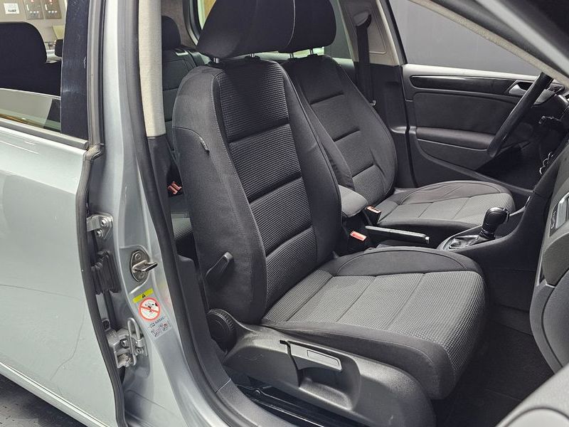 2012 Volkswagen Golf 2.0 TDI photo 11