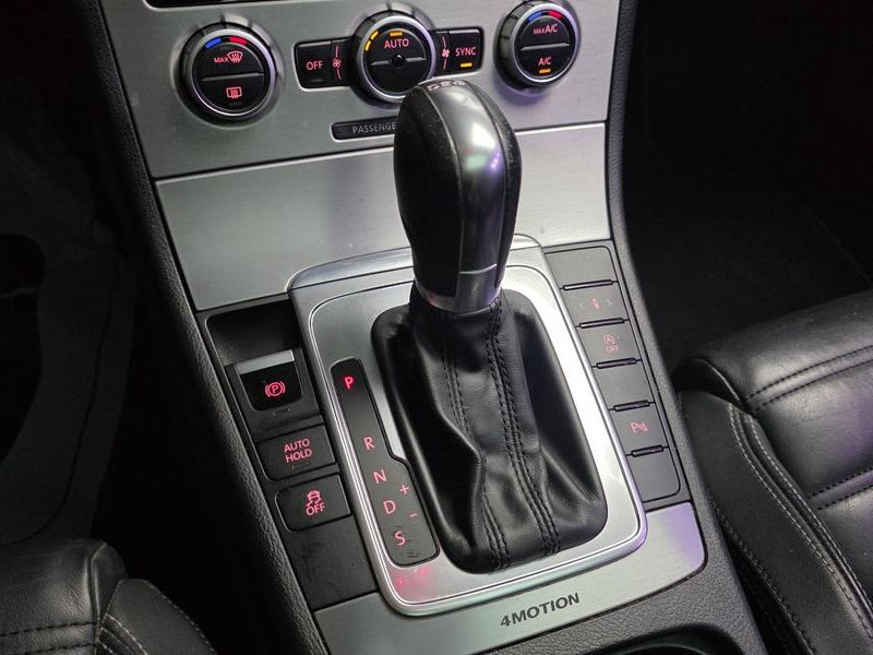 2013 Volkswagen New CC 2.0 TDI BlueMotion 4MOTION photo 9