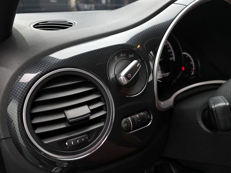 2014 Volkswagen Beetle 2.0 TDI Premium 3rd photo 18