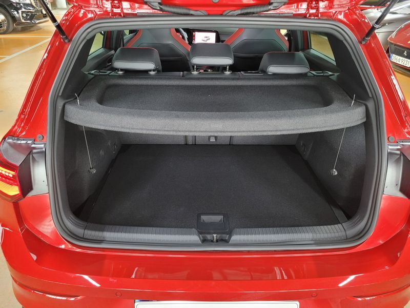 2023 Volkswagen Golf 2.0 GTI photo 18