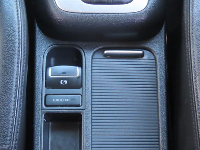 2016 Volkswagen Tiguan 2.0 TDI Comfort 5N photo 14
