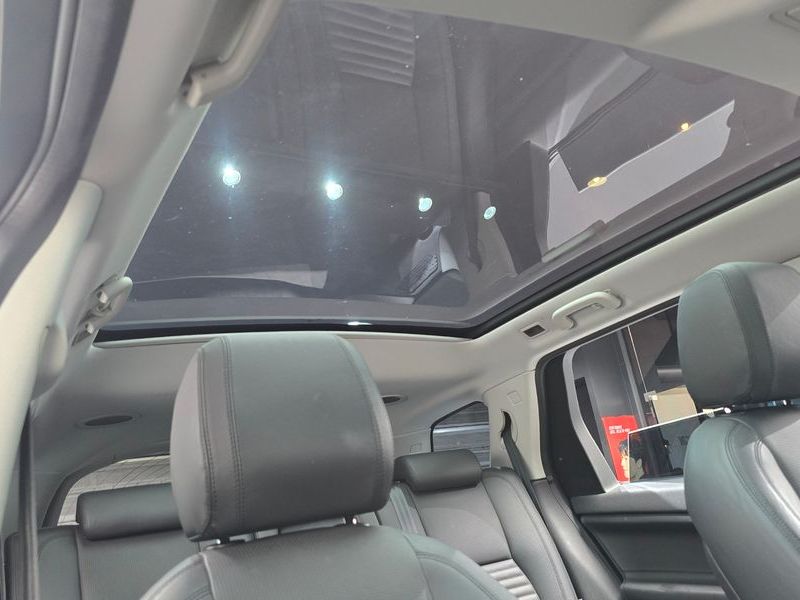 2016 Land Rover Discovery Sport 2.0 TD4 HSE Luxury photo 19