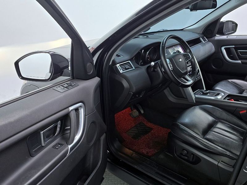 2017 Land Rover Discovery Sport 2.0 TD4 SE (150PS) photo 10
