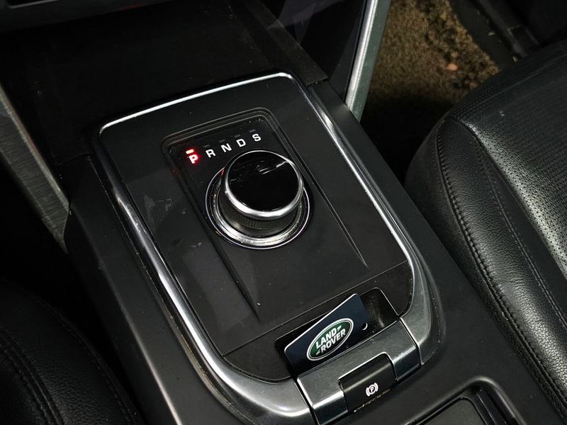 2018 Land Rover Discovery Sport 2.0 TD4 SE (150PS) photo 9
