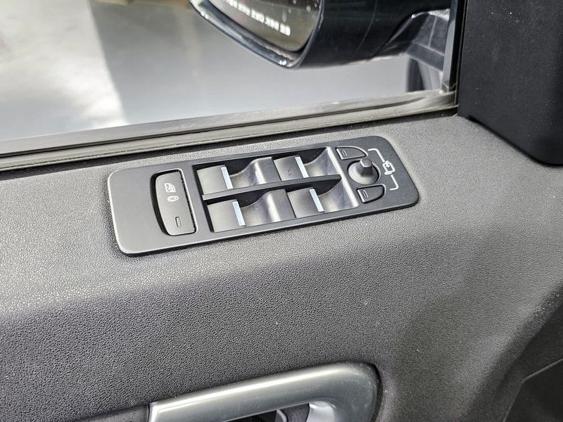 2018 Land Rover Discovery Sport 2.0 TD4 SE (150PS) photo 14